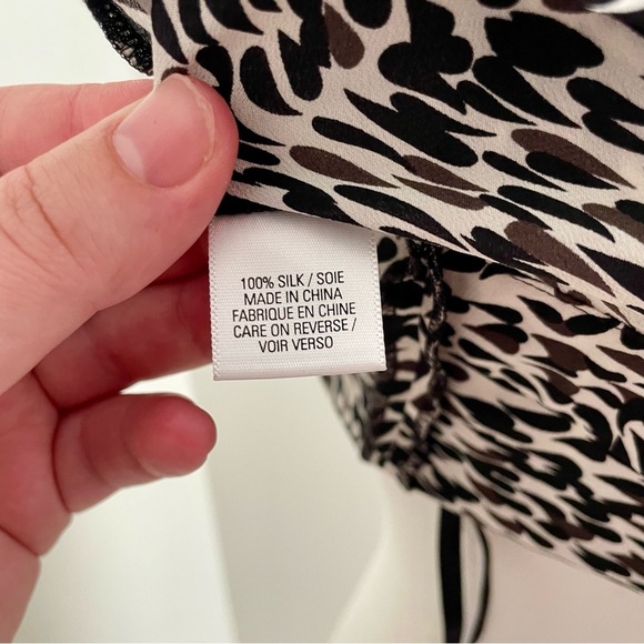 Vintage Y2K Tahari 100% Silk Babydoll Black and White Animal Print Tank Top - Picture 6 of 8